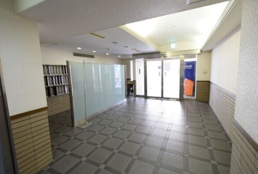 甲南クローバーハウスのロビー