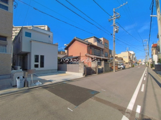【前面道路含む現地写真】