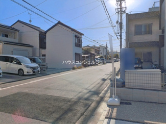 【前面道路含む現地写真】