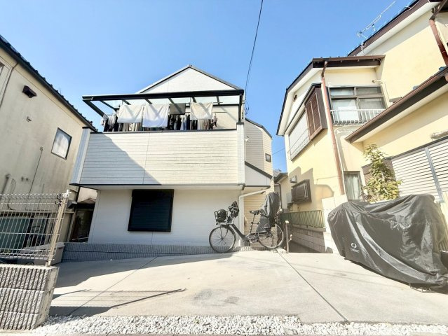 板橋区成増4丁目　中古戸建の外観|2026.02.21撮影

現地ご見学希望・資料請求などお気軽にお問い合わせ下さい！
03-5990-5201