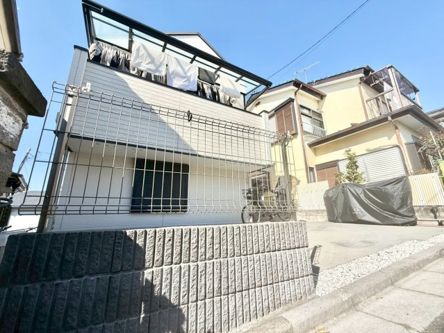 板橋区成増4丁目　中古戸建の外観|2026.02.21撮影

現地ご見学希望・資料請求などお気軽にお問い合わせ下さい！
03-5990-5201