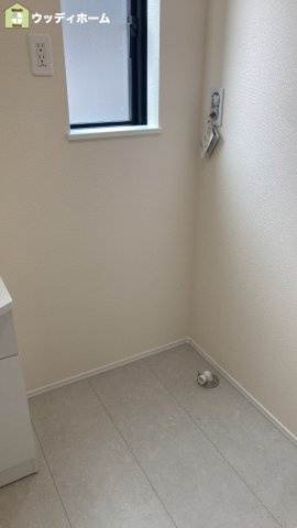 越谷市花田4丁目　新築一戸建て　C号棟のランドリースペース