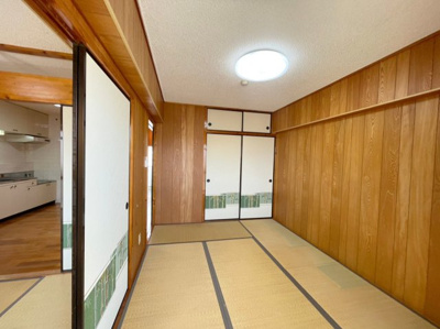 【和室】 | コーポ高月 | ※退去前の為、302号室の写真になっております　現状優先です