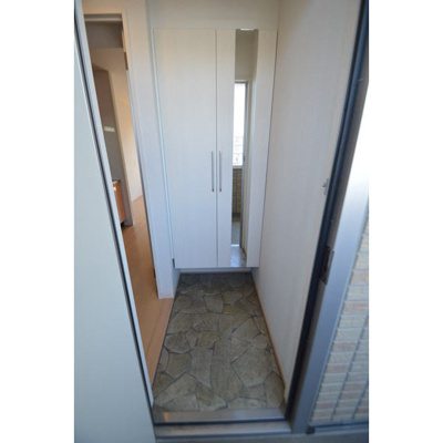 【玄関】 | ルミエールヤナセＢ