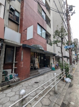 靭壱番館の外観