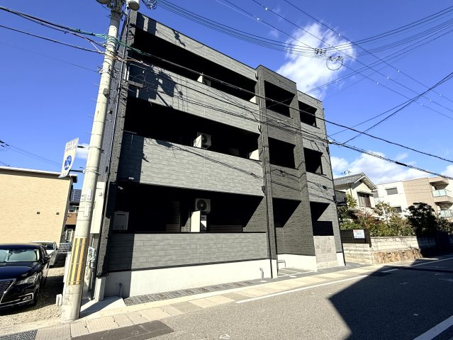 ルナ大久保駅前