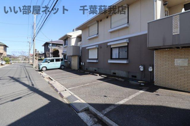 メゾンフローラおゆみ野の駐車場|駐車場です