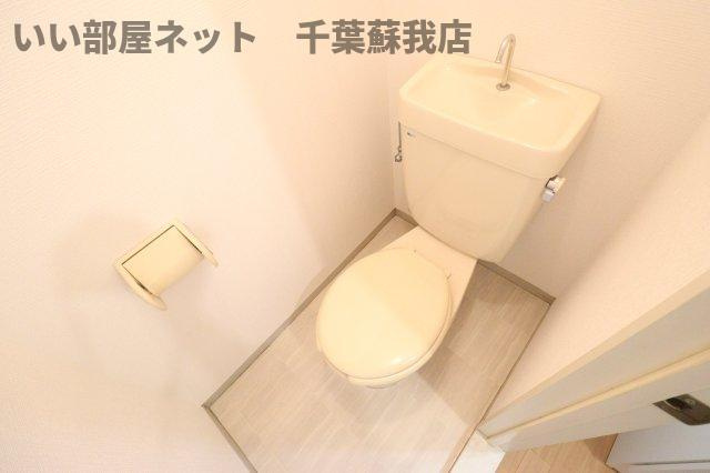メゾンフローラおゆみ野のトイレ|ゆったりとした空間のトイレです