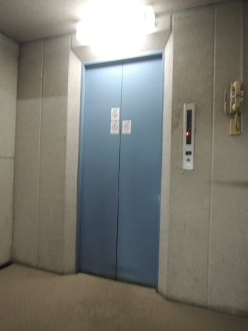コートニュータウンのその他共用部分|エレベーター完備【コートニュータウン】