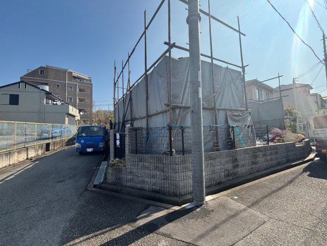 豊中市西緑丘　第1期　売土地の前面道路含む現地写真|周辺は落ち着いた街並みの住宅地！子育てがしやすい住環境です！現地でしかわからない事もございます。是非一度ご覧ください。