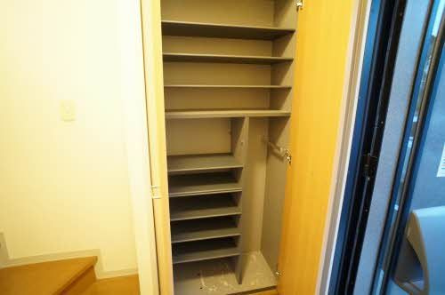 グランバリエ Ｃの玄関