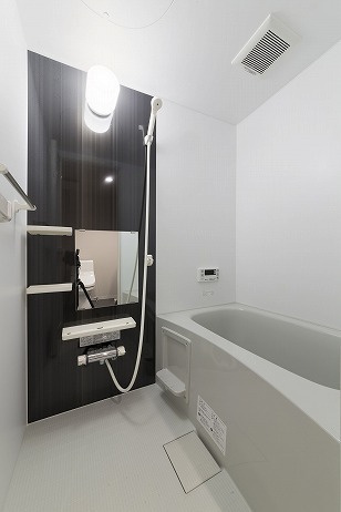 ノスタルジック金岡の浴室