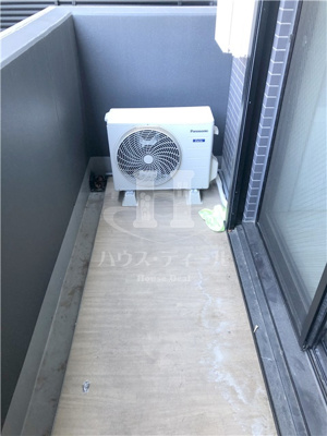 【バルコニー】 | ザ・レジデンス・オブ・トーキョーSR20 | 外からの目が気にならないバルコニーで洗濯物が干せます