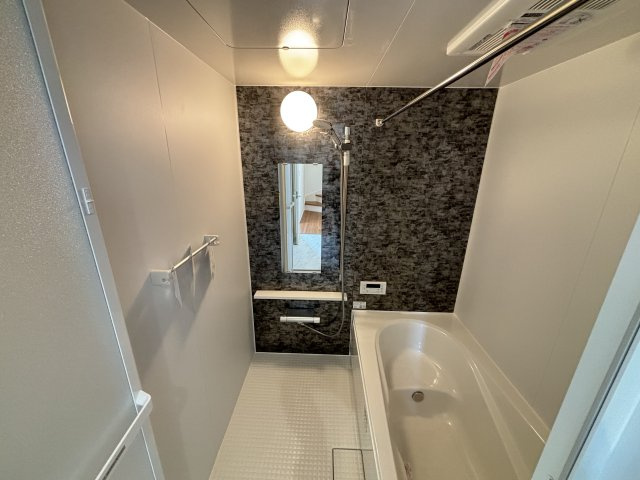 MELDIA昭和区川名本町301①｜名古屋市の戸建ならホームアップの浴室|浴室乾燥機付きで雨の日のお洗濯もラクラク♪