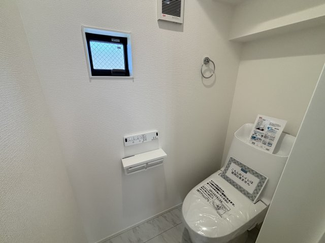 MELDIA昭和区川名本町301①｜名古屋市の戸建ならホームアップのトイレ|2か所にトイレを完備。混み合う朝や来客時も安心の設計！