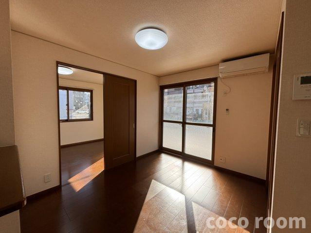 ビーンズスクエア　南棟の居間・リビング