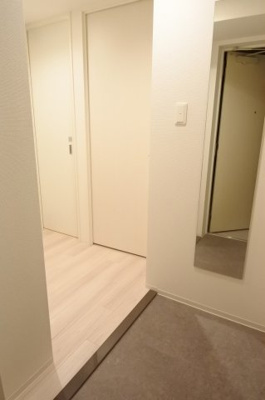 【玄関】 | セレニテ本町リアン