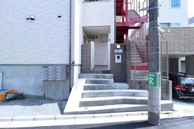 アリロッセ赤羽のエントランス