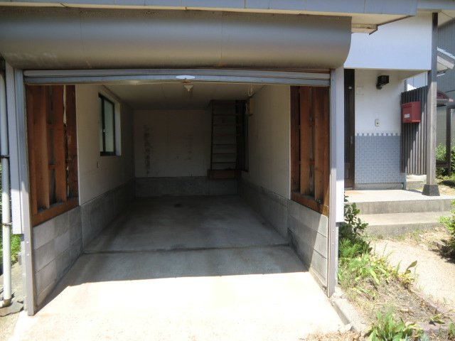 芝野渡辺貸家のエントランス