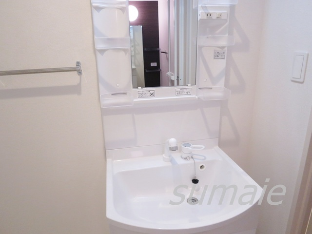 リブリ・アヴニール・ドレの洗面所|独立洗面台です☆