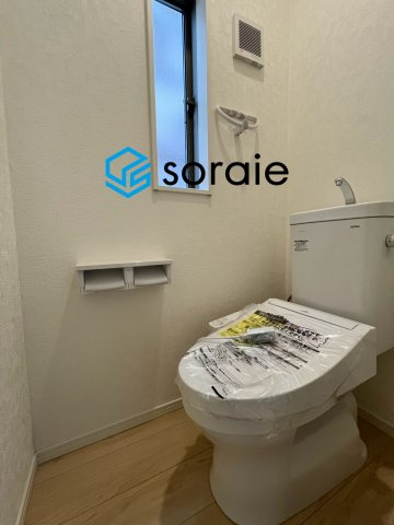 狭山市柏原第14　全1棟　新築戸建　クレイドルガーデンのトイレ|令和8年8月20日撮影。