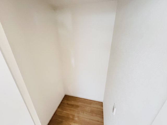 流山市江戸川台東１丁目新築戸建【江戸川台小学校：9分】の収納|リビング収納