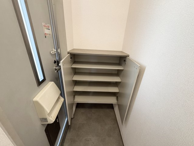 ドミールエム　弐番館の収納|シューズボックス☆彡