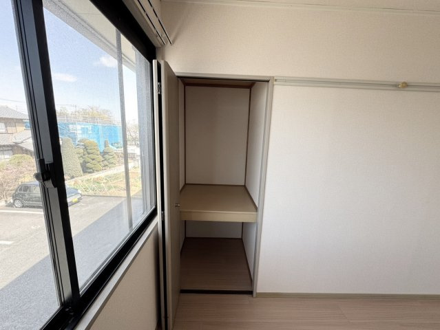 ドミールエム　弐番館の収納|洋室収納☆彡