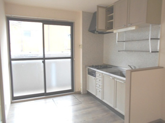 【キッチン】 | ヴァンベール冨士