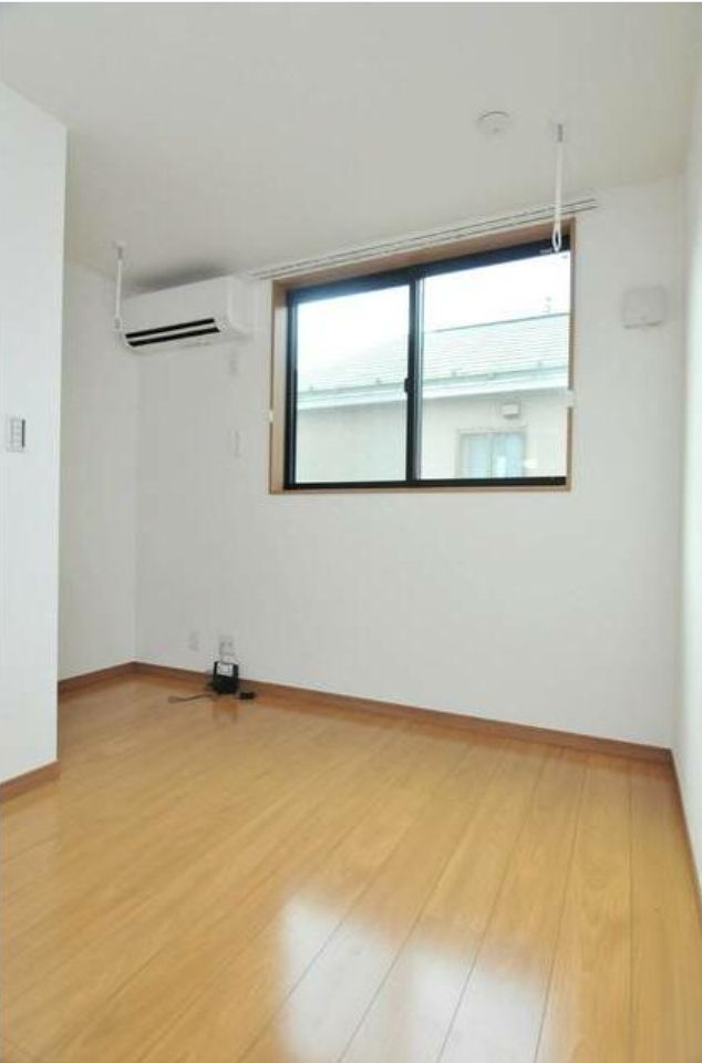 カーサビアンカ高松(カーサビアンカタカマツ）の居間・リビング