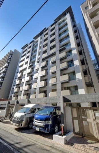 レジディア新宿イーストⅡの外観