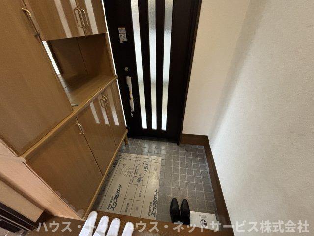松ヶ崎戸建の玄関