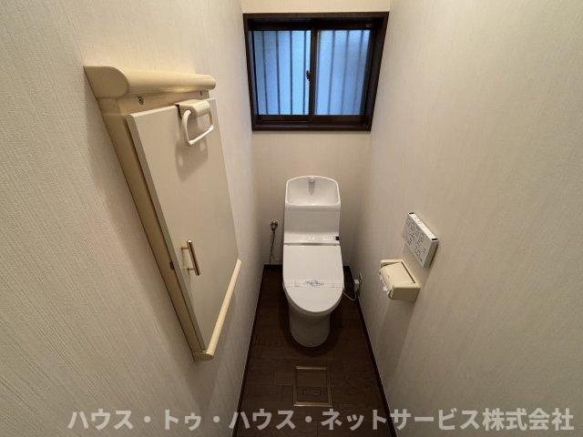松ヶ崎戸建のトイレ