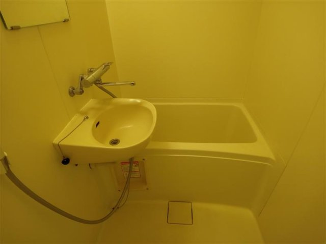 レオパレスＶｉｖｏの浴室|※写真と現状が異なる場合は現状を優先