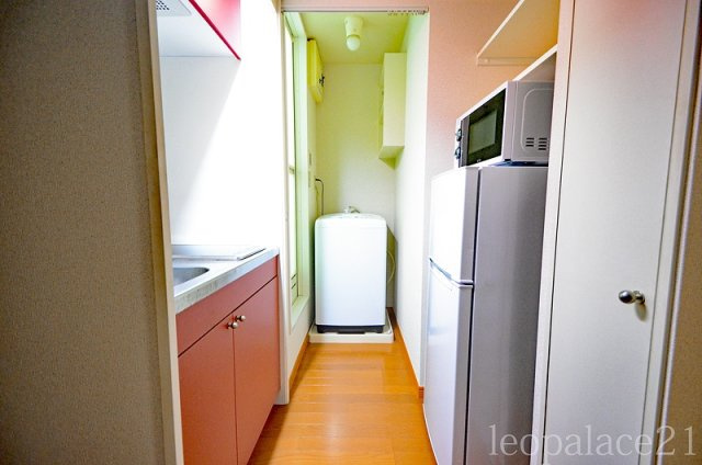 レオパレスアスティ　新田のキッチン|備品や設備仕様は号室等により異なります現地をご確認下さい。