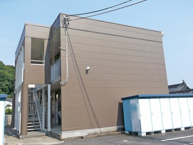 レオパレス西山荘の外観|外観もきれいです