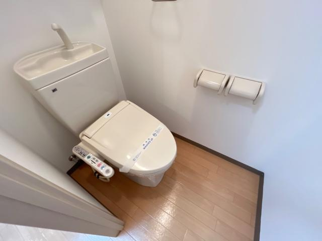 La Patriaのトイレ|シャワー付トイレ