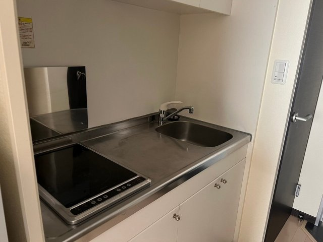 レオネクストグレイス戸坂のキッチン|コンパクトなキッチンで掃除もラクラク