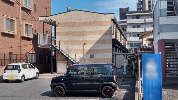 レオパレスオアゾ東本浦の外観|※写真と現状が異なる場合は現状を優先