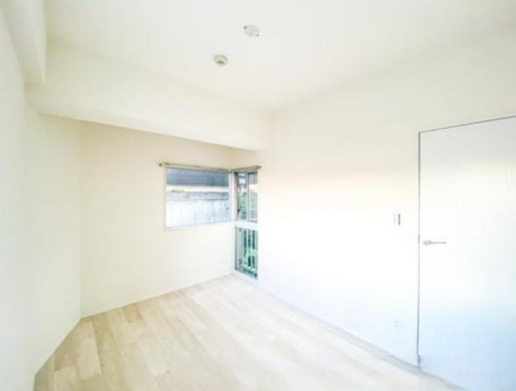 ビックヴァン二俣川ホームズの洋室|家族一人ひとりの大切なプライベート空間の居室。家具の配置などお好みで楽しんでくださいね。