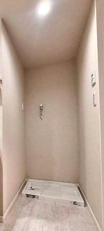 ビックヴァン二俣川ホームズのランドリースペース|横にはランドリースペースもあります。