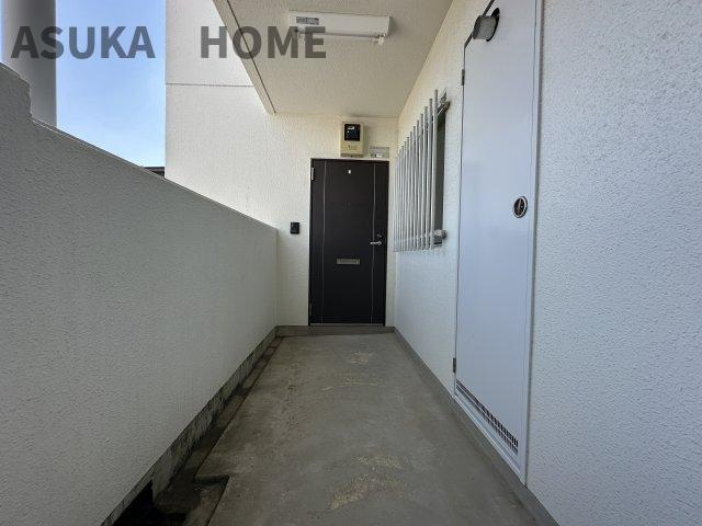 ビックヴァン二俣川ホームズの玄関|突き当りの角部屋なのでプライベート性◎なお部屋です。