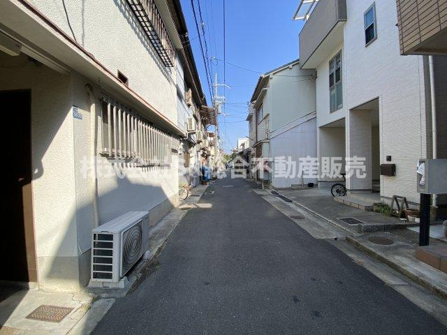 森河内西2丁目中古戸建の前面道路含む現地写真|前面道路含む現地写真です