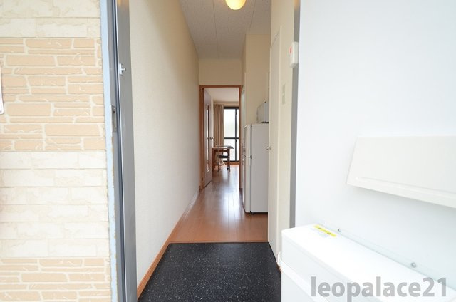 レオパレスＥｓｐｏｉｒ　Ａｓａｈｉの玄関|きれいな玄関です