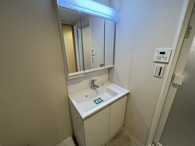 清桜ハイツの独立洗面台