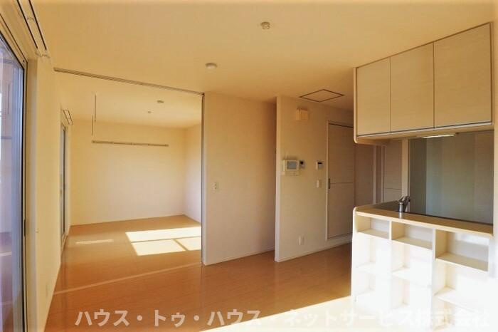 フラッツ酒井根　Ⅰ号棟の居間・リビング