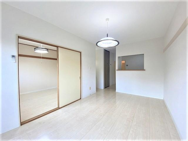 スターハイツの居間・リビング