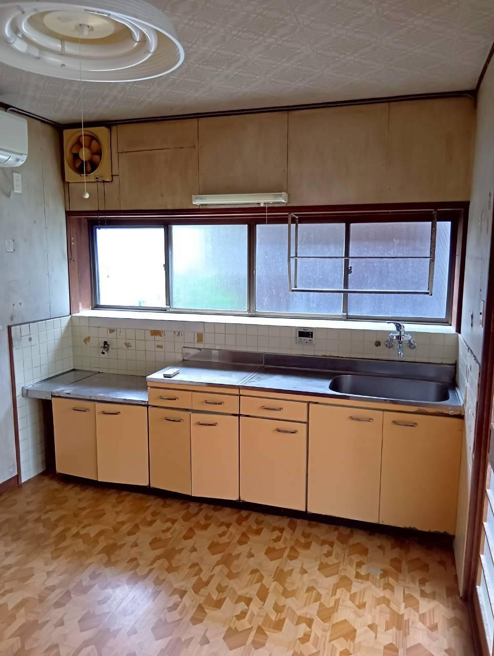 鳥取市用瀬中古戸建のキッチン