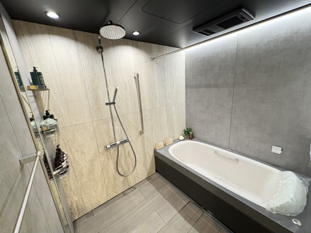 新宿区大京町の中古マンションの浴室|浴室
