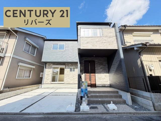 名古屋市南区東又兵ヱ町３丁目の新築一戸建の外観|☆限定１棟☆　　いつでも見学出来ます♪（お問合せ当日、平日、水曜、夜間でもＯＫ）　「大江」駅徒歩７分！　南向き♪　駐車並列２台ＯＫ！　ＷＩＣやＳＩＣなど収納豊富♪　小学校まで５０ｍ！